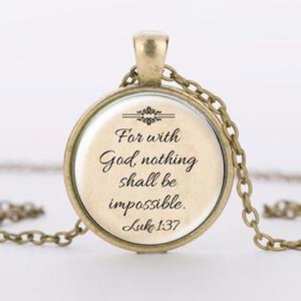 LUKE 1:37 MEDALLION NECKLACE 🙏🏼 - Picture 4 of 8